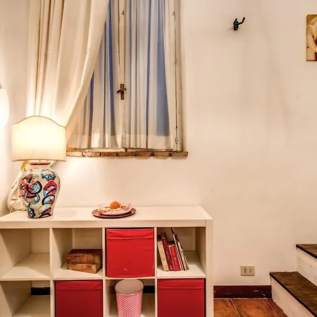 Home-in-rome * Ρώμη